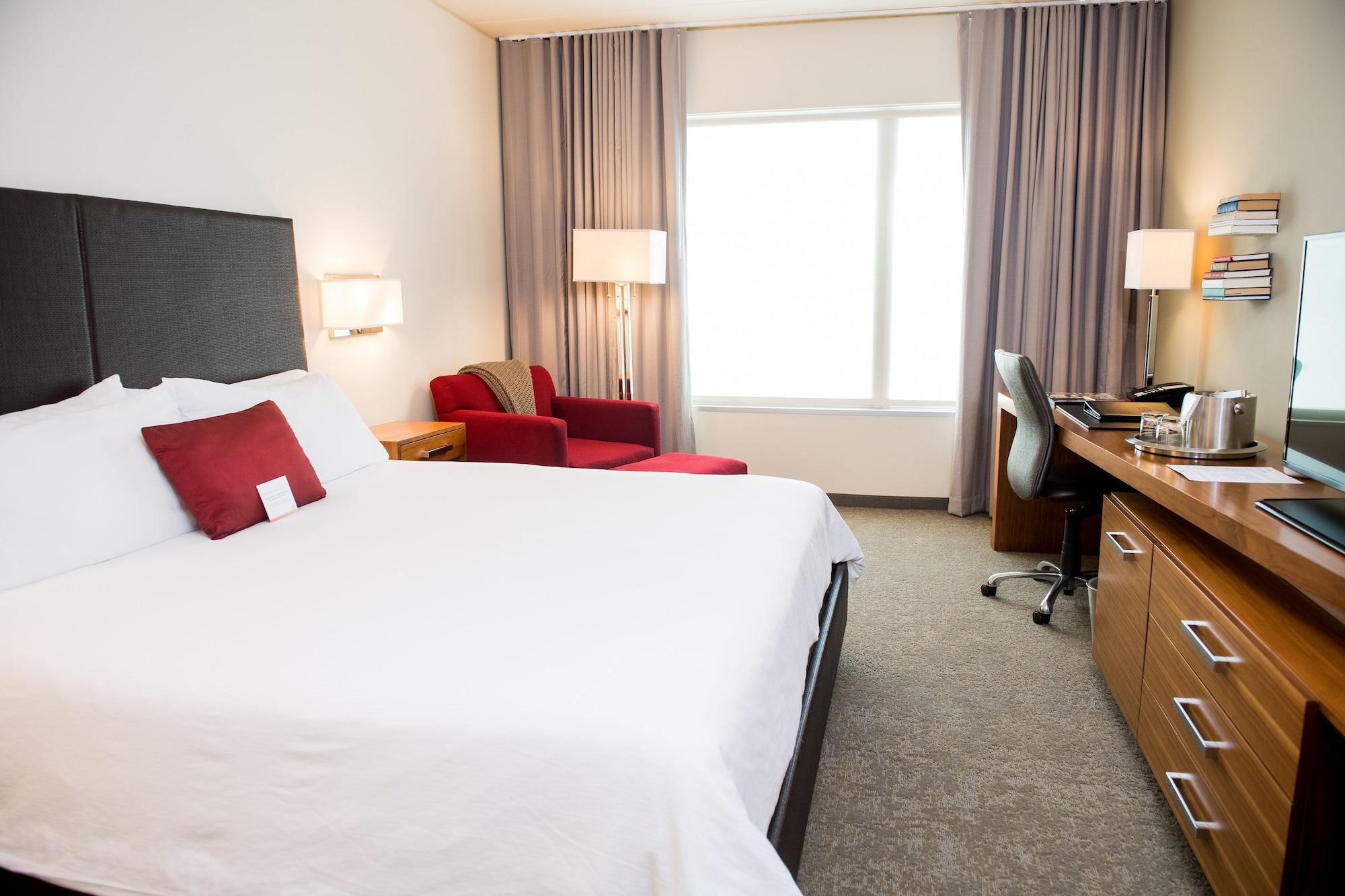 I Hotel And Illinois Conference Center - Champaign Bagian luar foto