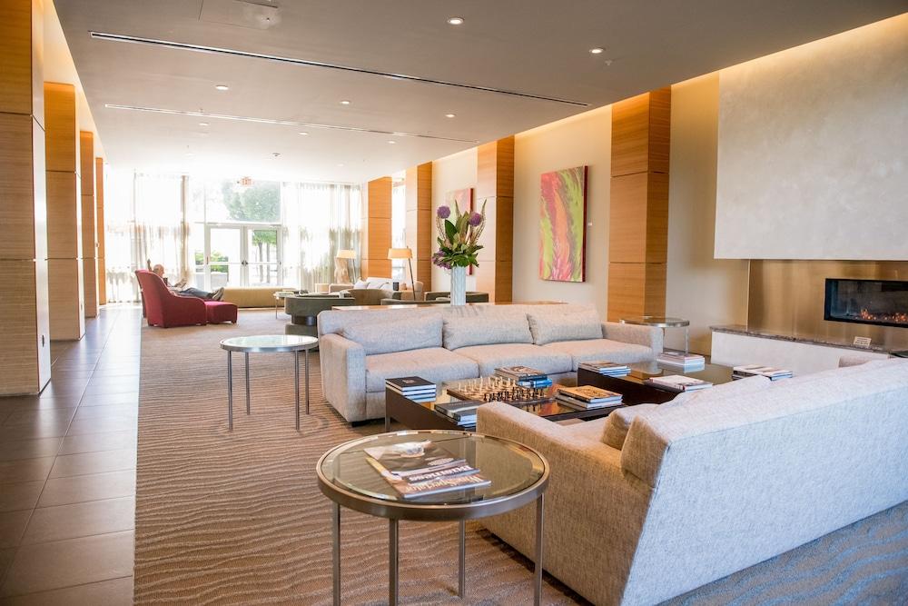 I Hotel And Illinois Conference Center - Champaign Bagian luar foto