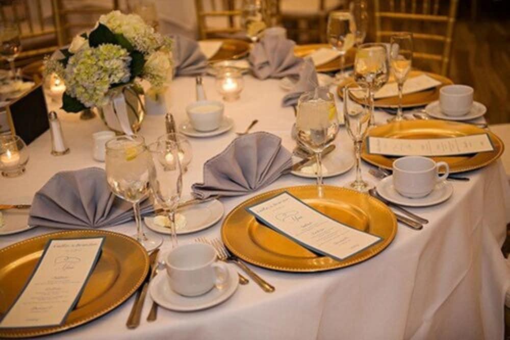 I Hotel And Illinois Conference Center - Champaign Bagian luar foto
